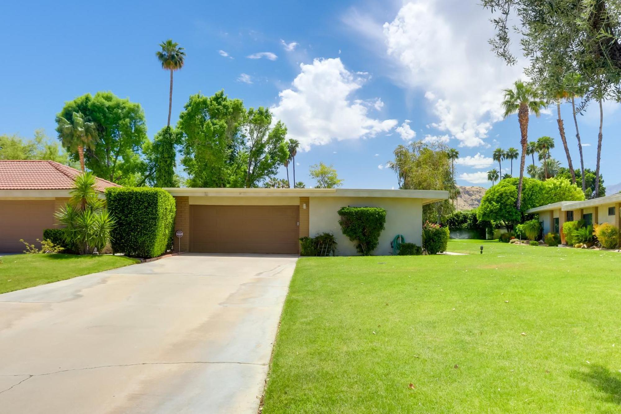 Sunny Palm Springs Haven Fenced Patio, 6 Pools! Apartment Exterior photo