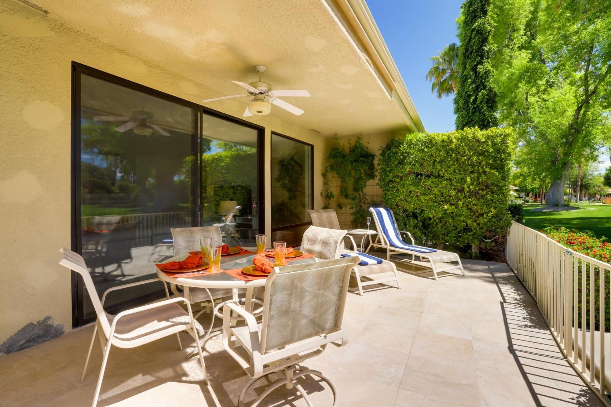 Sunny Palm Springs Haven Fenced Patio, 6 Pools! Apartment Exterior photo